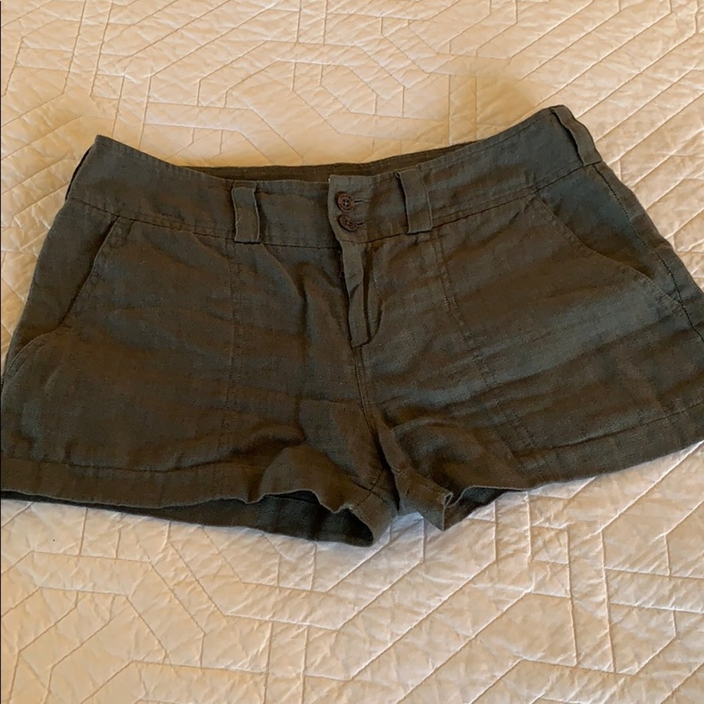 Island Company linen short shorts